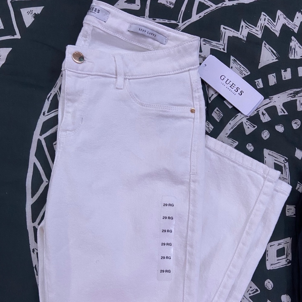 Guess white jeans - NEW